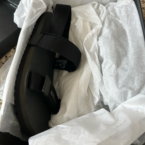 NIB Mens Coach Black Sandals Size 10 - Picture 2 of 8